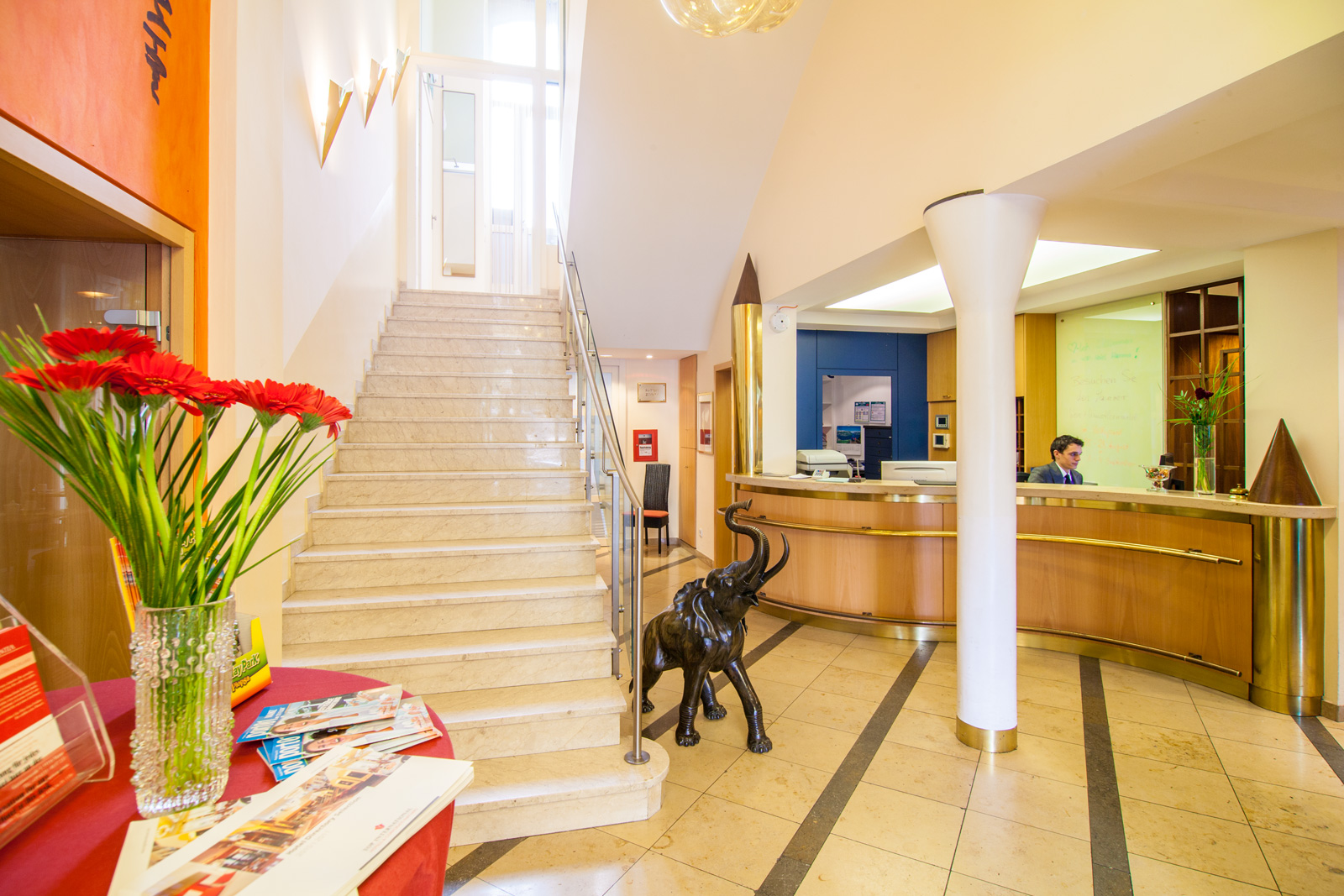 Hotel Hammer Interior Foyer