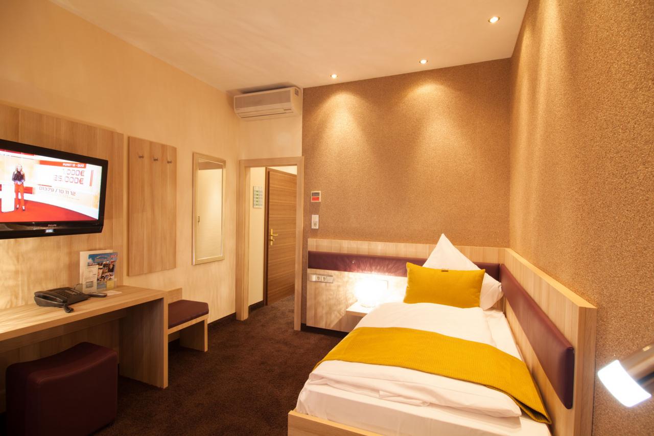 Comfort Single Room in Hotel Hammer, Mainz